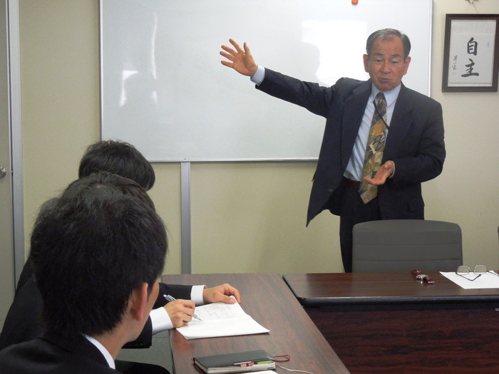 講師による講義 | 授業内容 | 大学生・既卒生の就活・起業支援や人間力を鍛える志塾、ＪＶＵ・日本ベンチャー大學