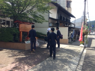 遠野文化研究センターで3人がお話を聞き、2人が文献研究しました。<br><br>
そしてなんと!なんと!<br>
明日9時から私たちのために会場を用意して、<br>
話していただけることになりました!<br><br>
語りを習得します!<br> | 授業 時間割 | 東京校ブログ | 大学生・既卒生の就活・起業支援や人間力を鍛える志塾、JVU・日本ベンチャー大學